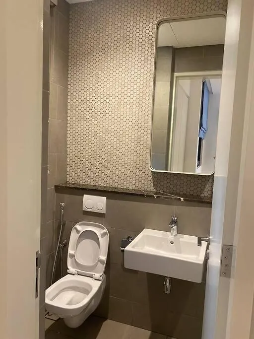 Apartment Infinity Pool, New 2 Bedroom, Near Bbcc Lalaport, Pnb 118, Klcc With High Speed Wifi Kuala Lumpur