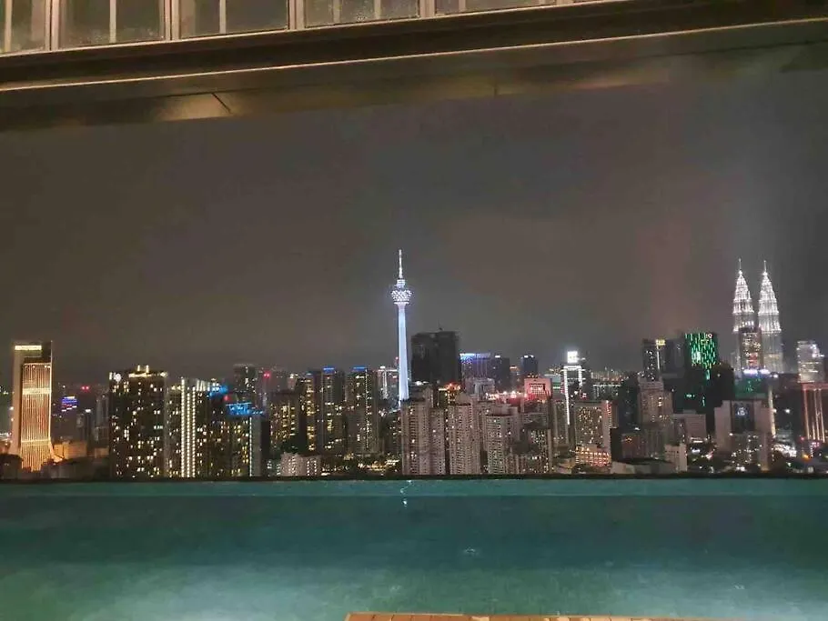 Apartment Infinity Pool, New 2 Bedroom, Near Bbcc Lalaport, Pnb 118, Klcc With High Speed Wifi Kuala Lumpur Malaysia