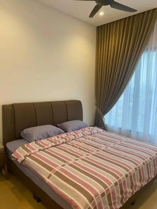 Infinity Pool, New 2 Bedroom, Near Bbcc Lalaport, Pnb 118, Klcc With High Speed Wifi Kuala Lumpur 0*,  Malaysia